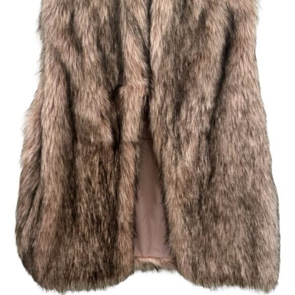 NEW BCBGeneration Open-Front Faux Fur Vest Cabincore Holiday Winter Travel L - Picture 6 of 13